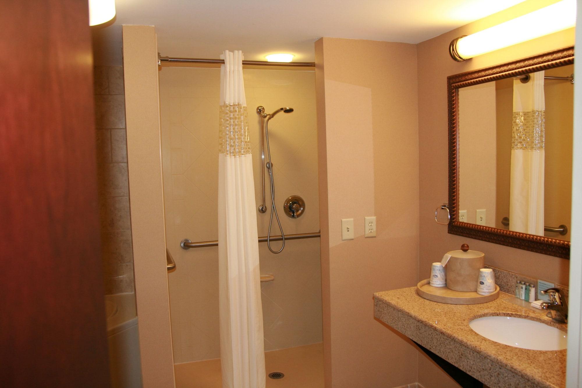 Hampton Inn Bennington Exterior photo