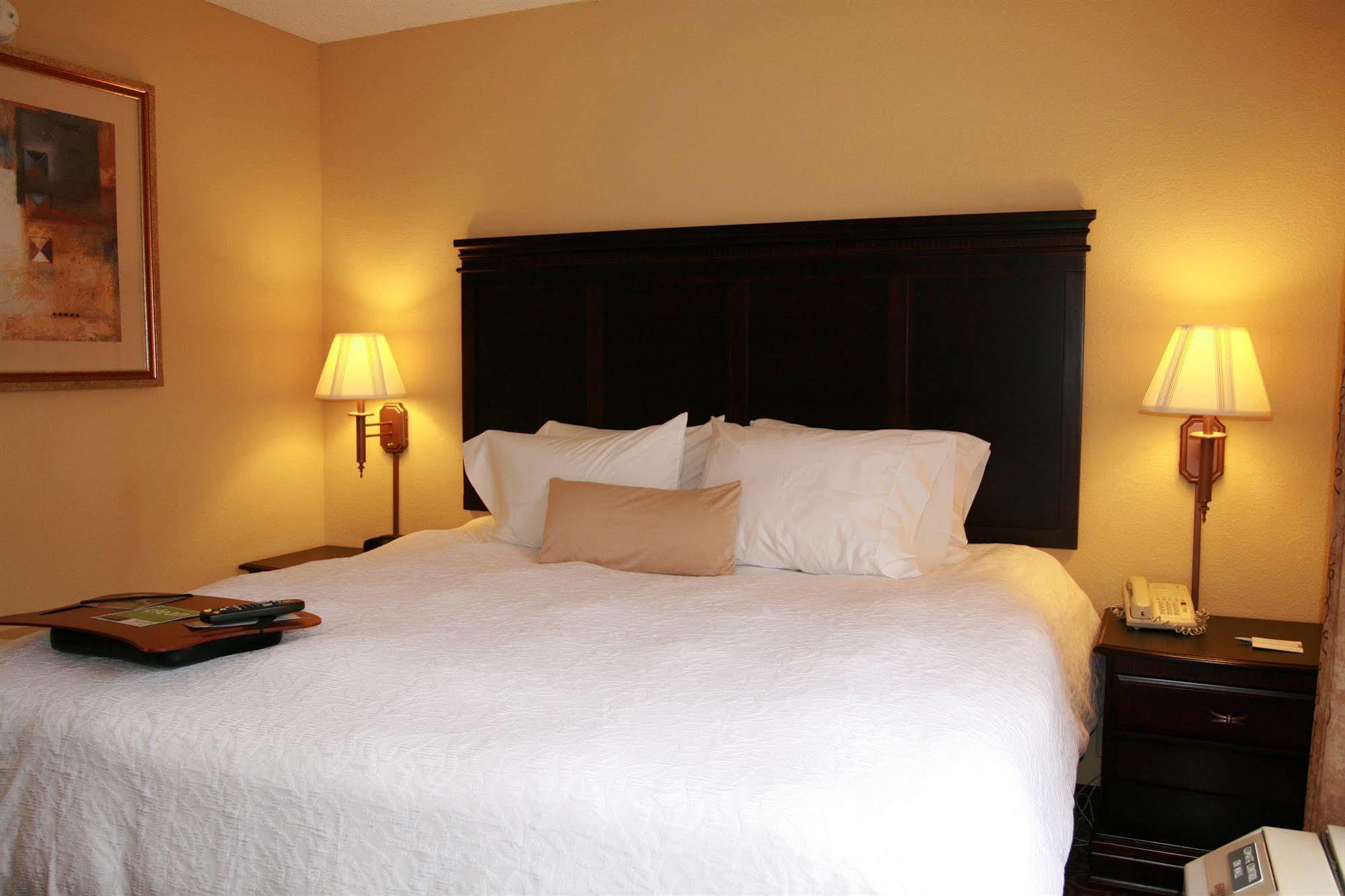 Hampton Inn Bennington Room photo